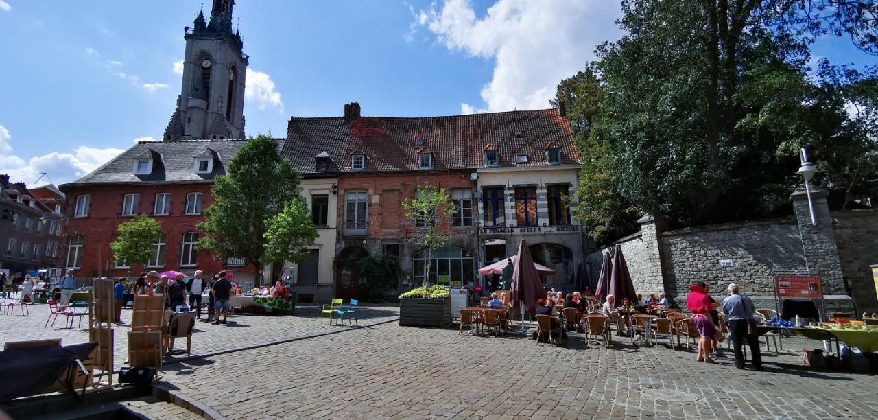 Appartement Spacieux & Calme Avec Vue Sur L'Escaut Турне Экстерьер фото